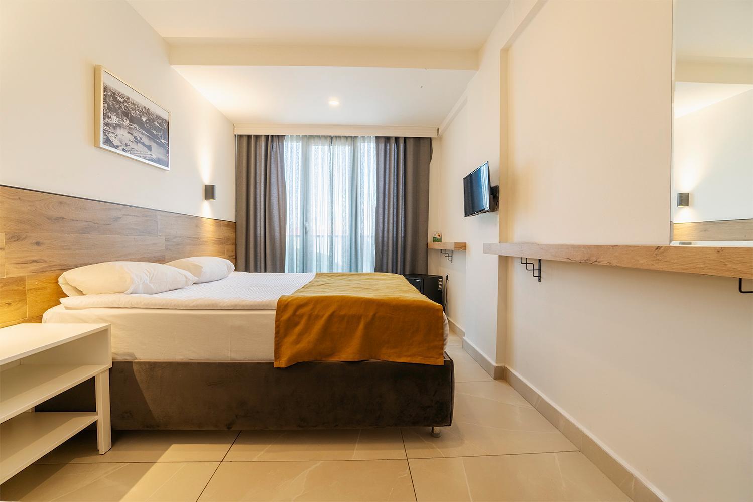 Tut Hotel Анталія Екстер'єр фото